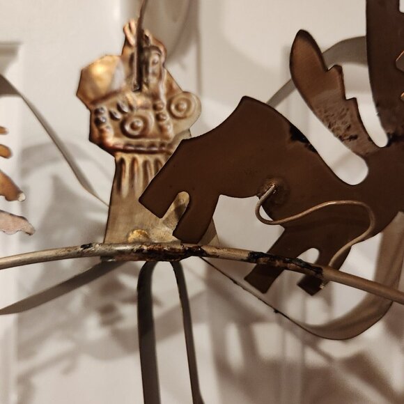 Dresden Brass Christmas Holiday Wreath Petite Choses Reindeer Santa Tree Bow 12" - Picture 13 of 14